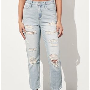 Hollister boyfriend jeans